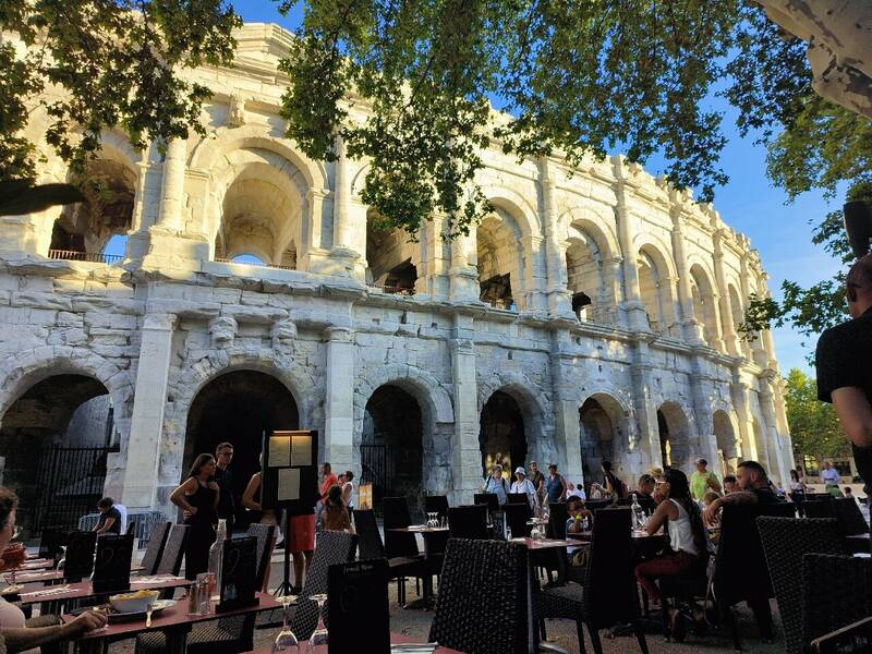 Brasserie Des Arènes Nîmes accepte les chiens à Nîmes
