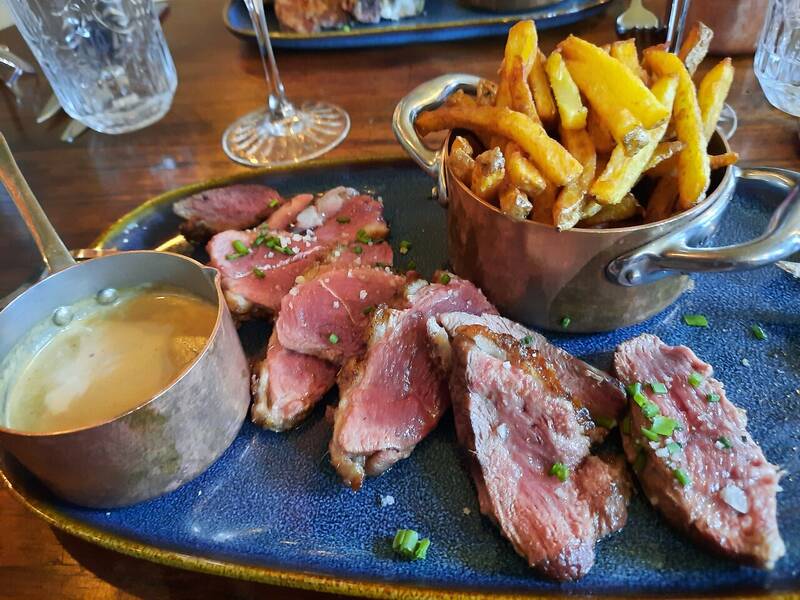 La Grillade accepte les chiens à Bricqueville sur mer