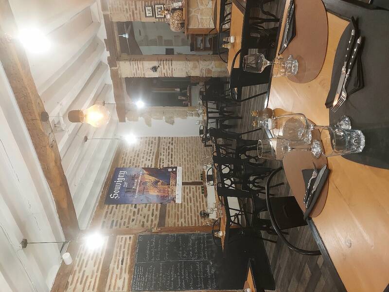 Sphere Plaisir accepte les chiens à Souvigny