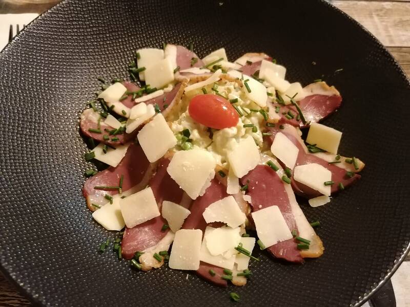 Le Vingt-quatre mille cent accepte les chiens à Bergerac