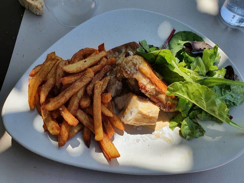 Le Grill de la Bastide accepte les chiens à Charols