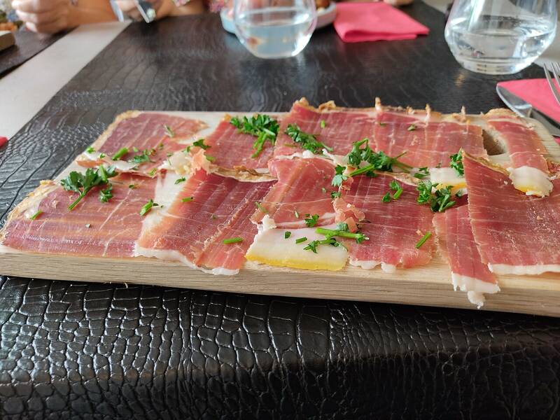 La Table De Max accepte les chiens à Villers-la-Montagne