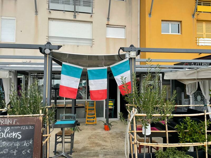 Les Italiens accepte les chiens à Port-Saint-Louis-du-Rhône