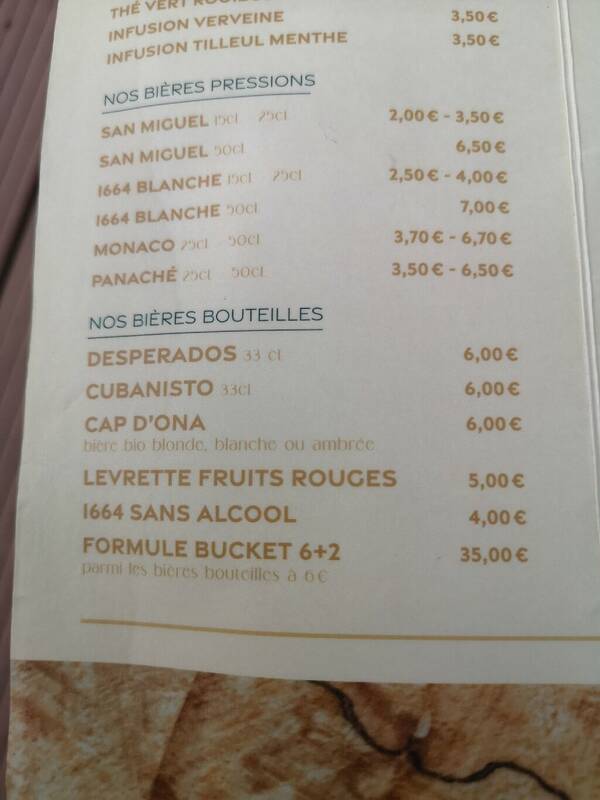 Sunset Bar Lounge accepte les chiens à Saint-Cyprien-Plage