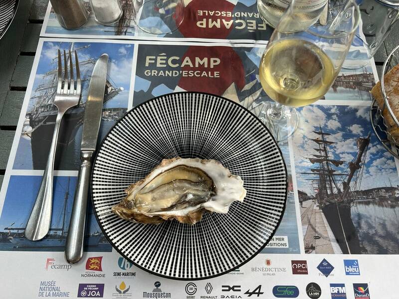 La Courtine accepte les chiens à Etretat