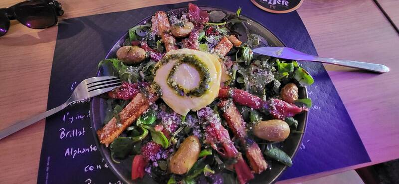 L'honorable Cachette accepte les chiens à Saint-Georges-sur-Cher