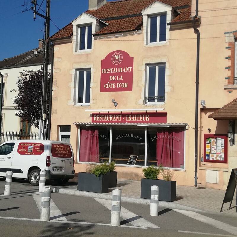 La Côte d'Or accepte les chiens à Montbard