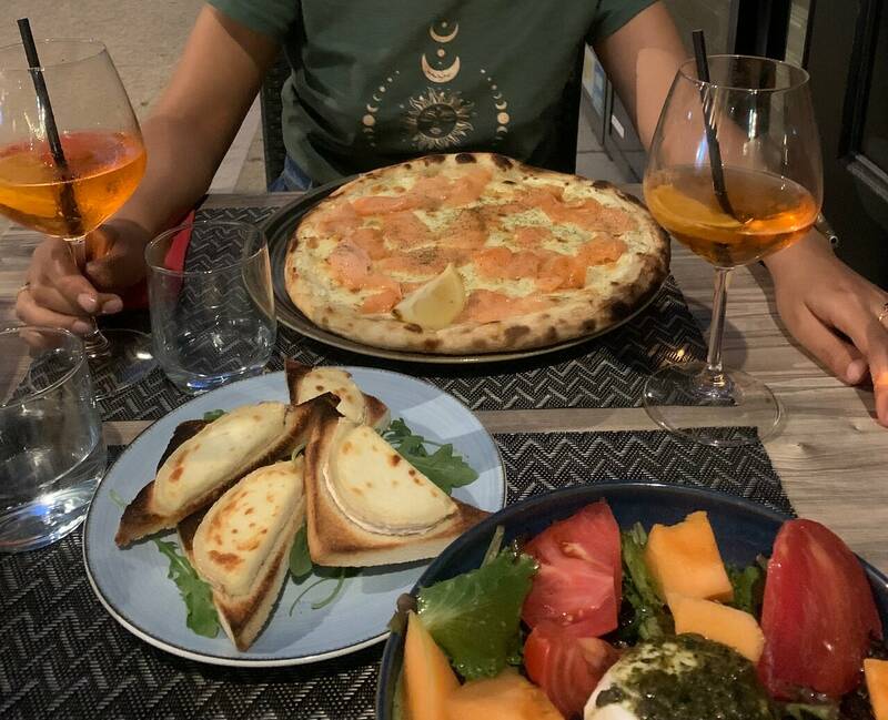 Bella Donna accepte les chiens à Salon-de-Provence