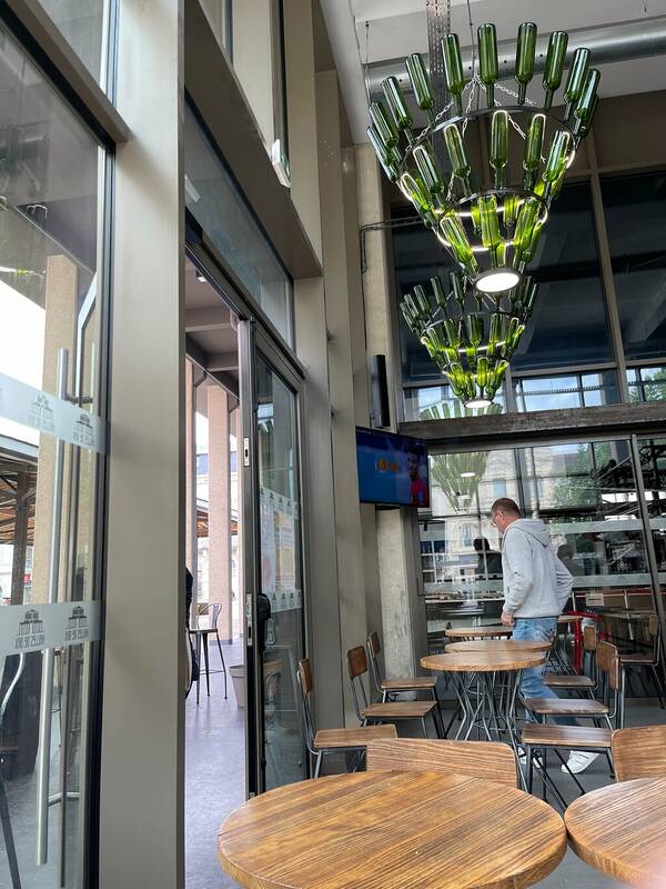 Ô Marcat accepte les chiens à Dax