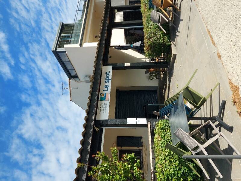 Le Spot accepte les chiens à La Redorte