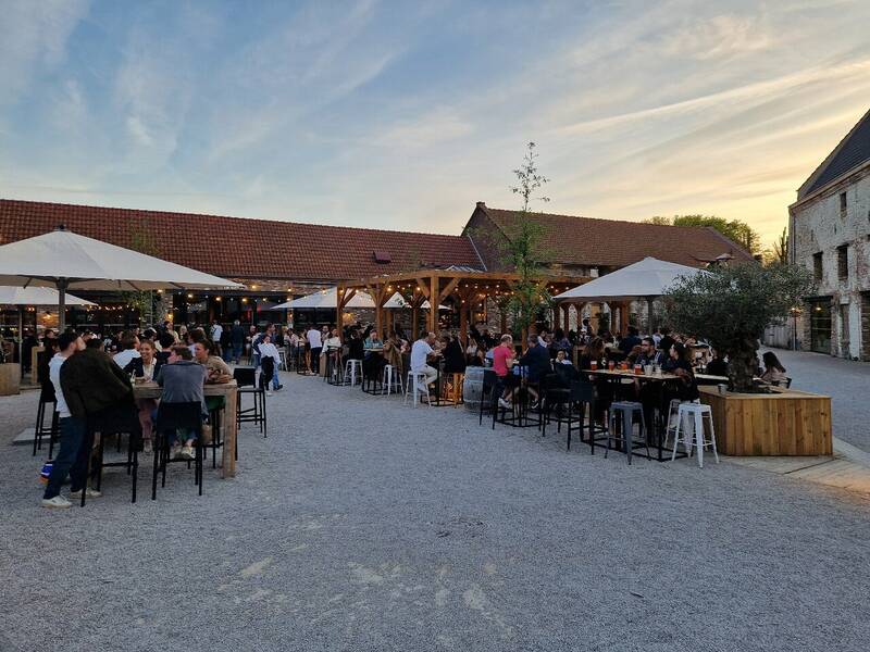 Aux Enfants Terribles accepte les chiens à Marquette-lez-Lille