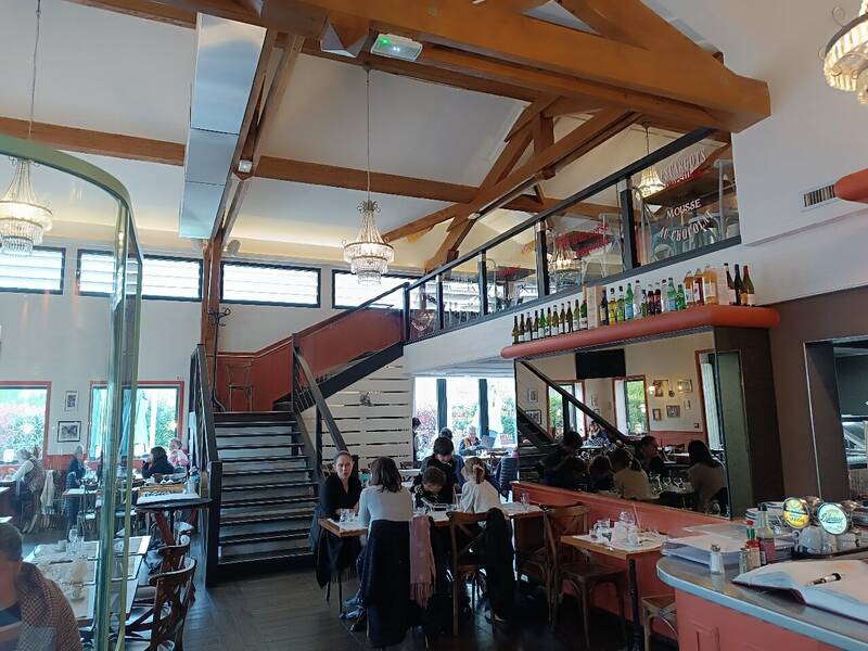 La Cantine bouillon accepte les chiens à Seynod