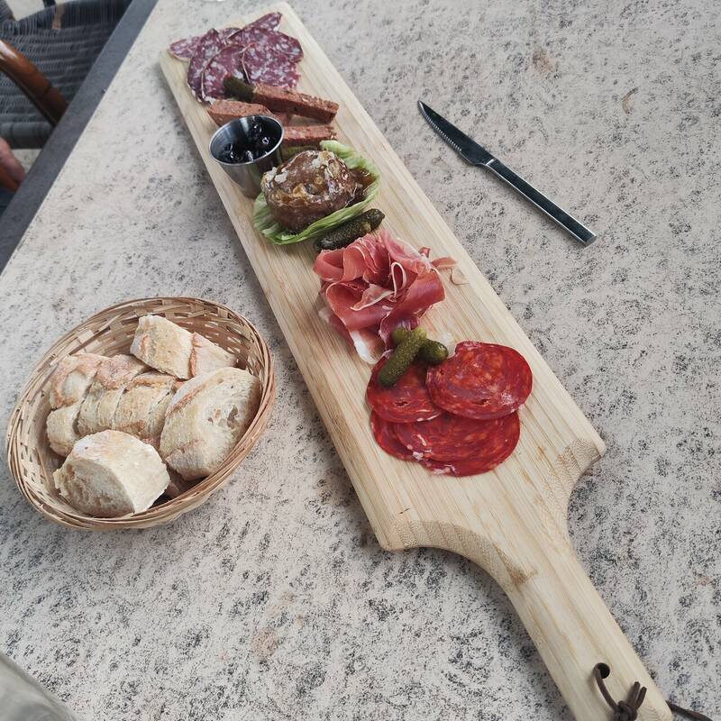 Le bistrot des romains accepte les chiens à Saint-Romain-en-Viennois