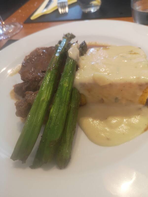 Les Comte accepte les chiens à Moustiers-Sainte-Marie