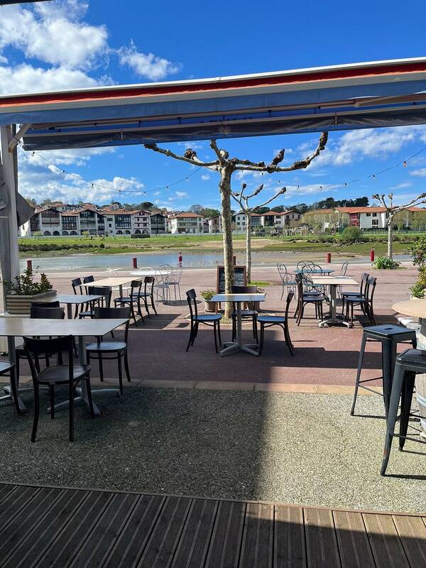 Kavea accepte les chiens à Ciboure