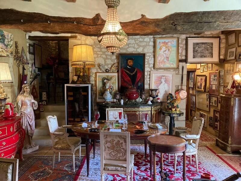 La Cuisine Du Chateau De Verriere accepte les chiens à Bournand