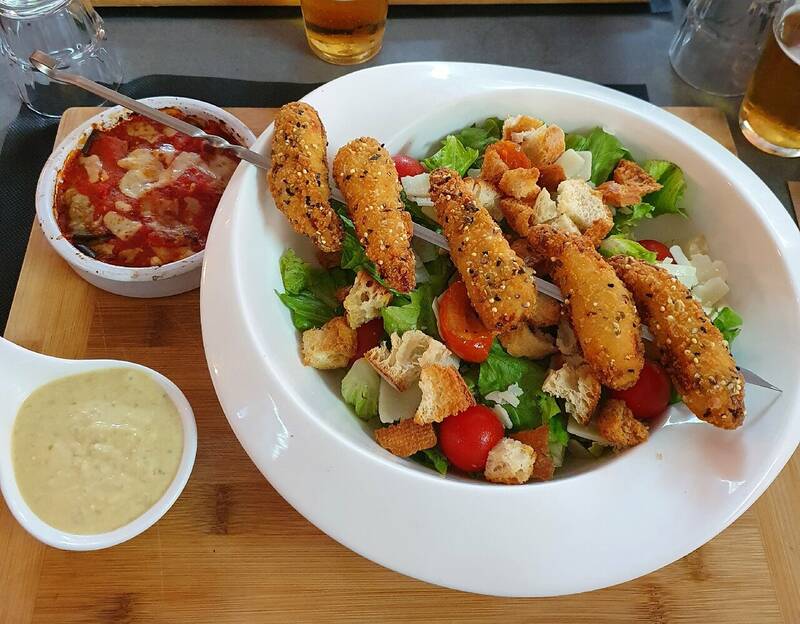 Les Frangines du Lac accepte les chiens à Revel