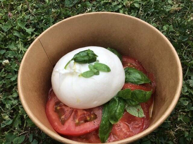 Les copains d'abord accepte les chiens à Givors