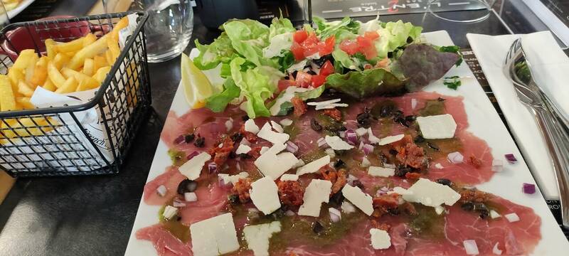 L'Entre 2 - salle des fêtes accepte les chiens à Maulevrier