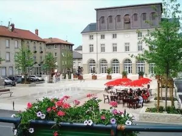 Le Bourbon accepte les chiens à Yssingeaux