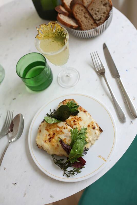 Café Kitsuné Louvre accepte les chiens à Paris