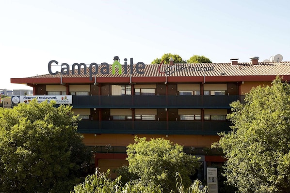 Hotel Campanile Nimes Centre - Mas Carbonnel accepte les chiens à Nîmes