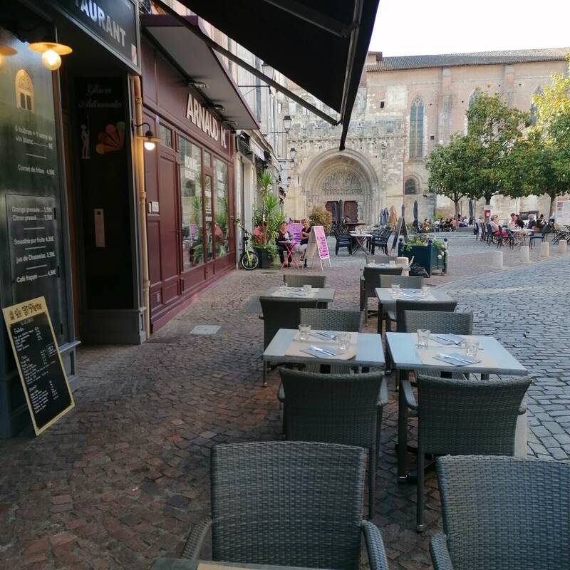 Le Saint-Pierre Moissac accepte les chiens à Moissac