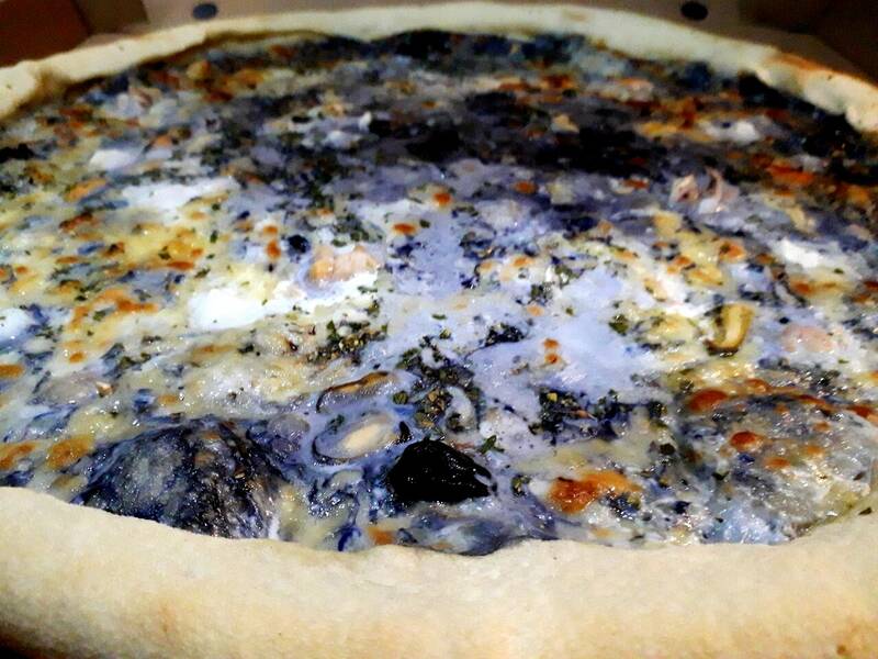 La Fabrica accepte les chiens à Arles