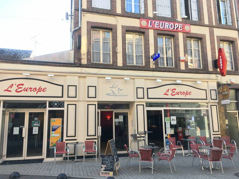 Café de l'Europe accepte les chiens à L'Aigle