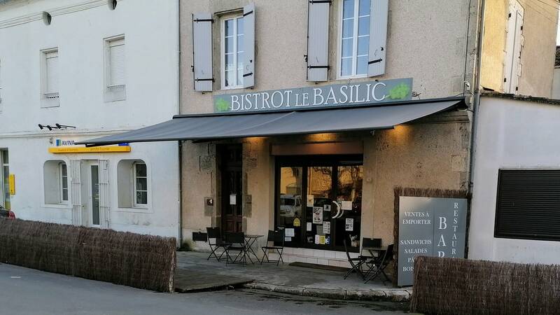 Bistrot le Basilic accepte les chiens à Aiguillon