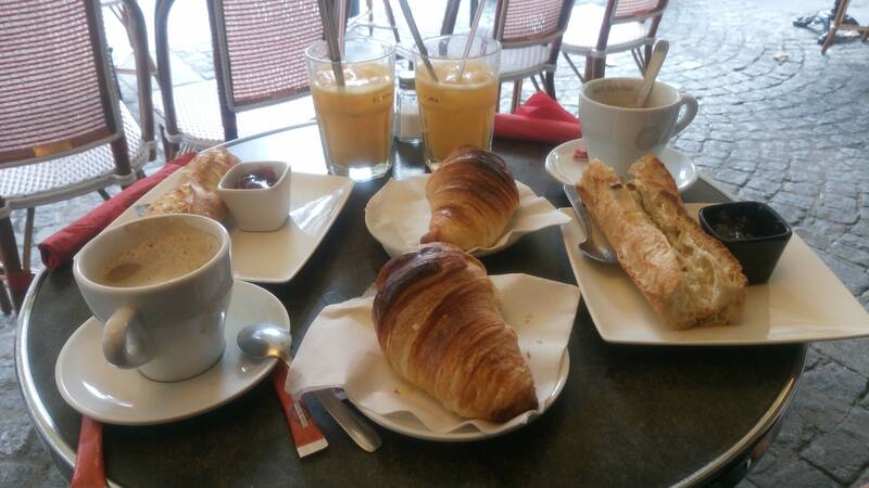 Le Parvis Beaubourg accepte les chiens à Paris