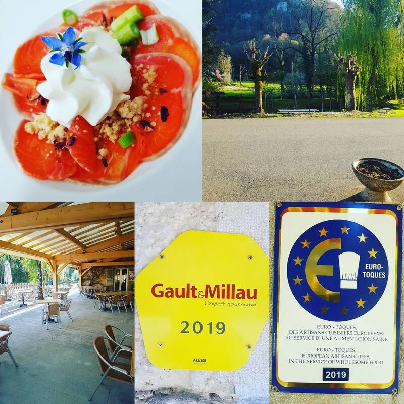 La Source Bleue accepte les chiens à Cusance