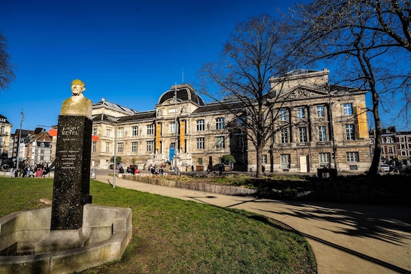 Hotel de Quebec accepte les chiens à Rouen