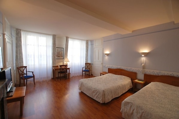 Grand Hôtel de l'Europe accepte les chiens à Langres