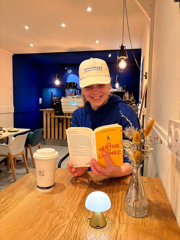 Aficionado accepte les chiens à Bourg-en-Bresse