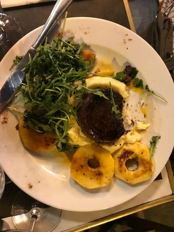 Chez Gustave accepte les chiens à Paris