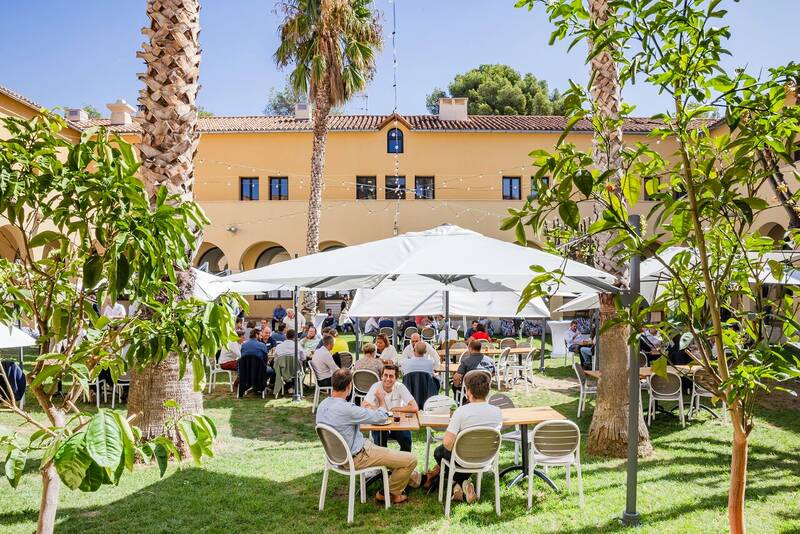 Les Jardins du Cloître - Restaurant bistronomique accepte les chiens à Marseille
