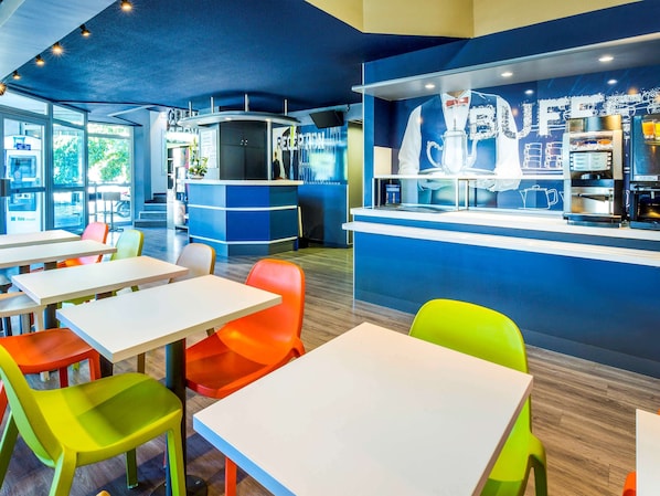 ibis budget Aubagne Les Paluds Agora accepte les chiens à Aubagne