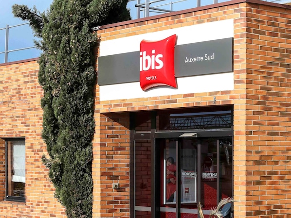 ibis Auxerre Sud accepte les chiens à Venoy