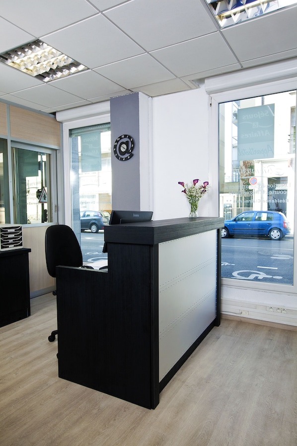 Séjours & Affaires Reims Clairmarais accepte les chiens à Reims