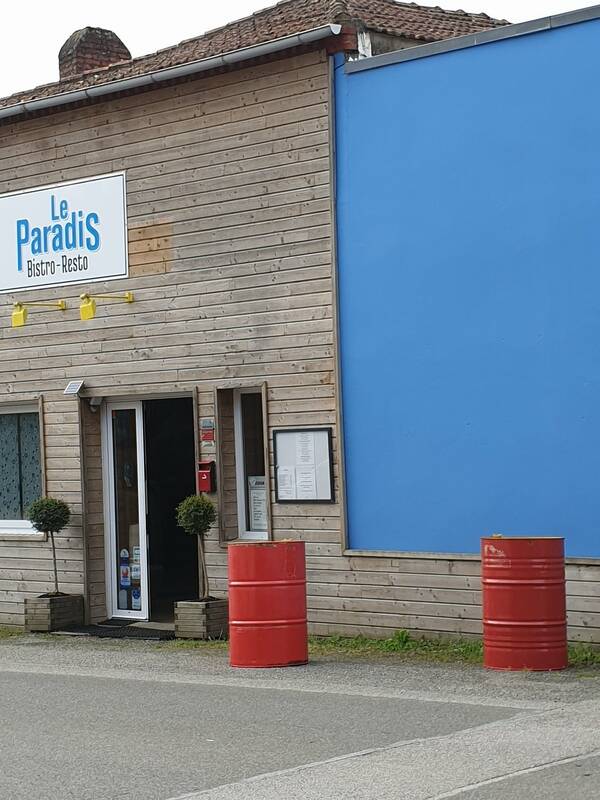 Le Paradis accepte les chiens à Lege