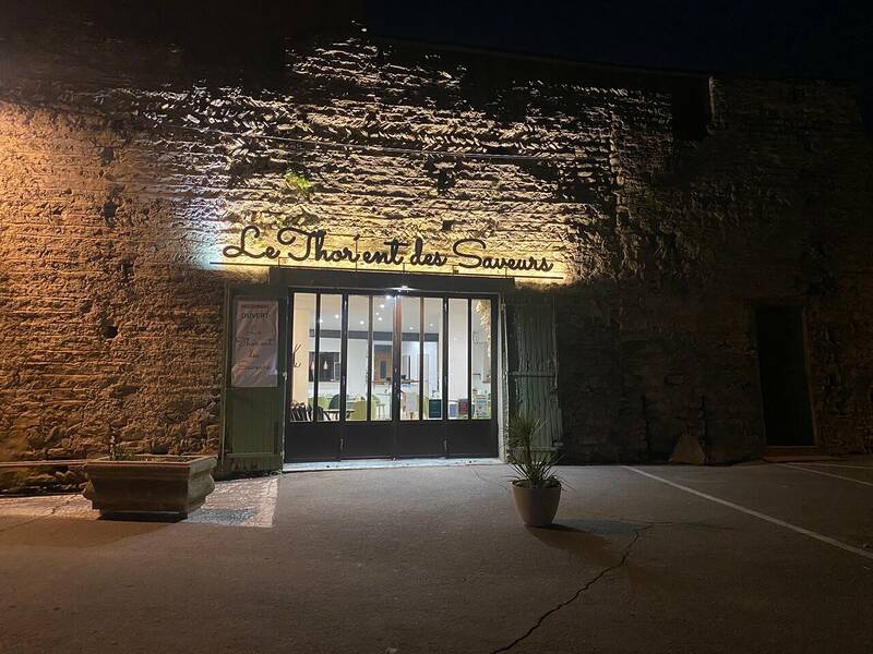 Le Thor'ent Des Saveurs accepte les chiens à Le Thor