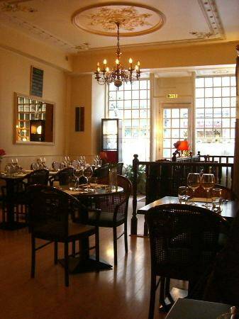 pourquoi pas? accepte les chiens à Dijon