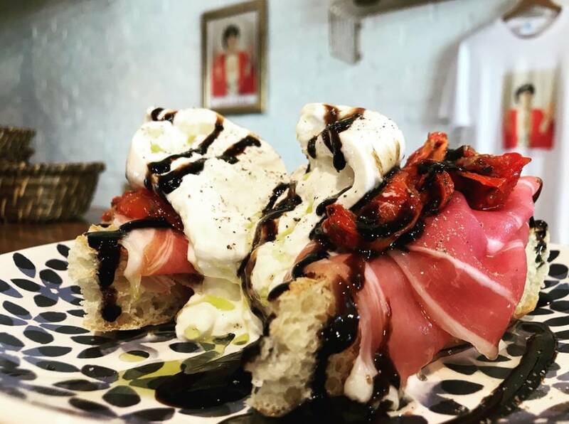 Casa Nostra accepte les chiens à Avignon