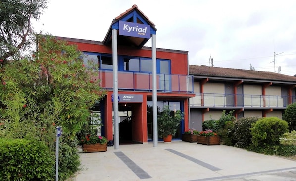Hotel Kyriad Toulouse Sud - Roques accepte les chiens à Roques