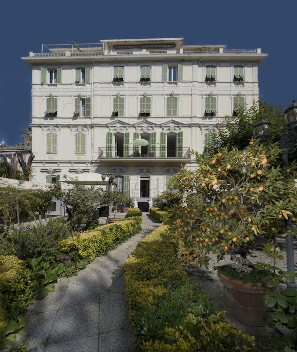 Hotel Alexander & Spa accepte les chiens à Sanremo
