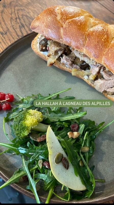 La cachette accepte les chiens à Arles