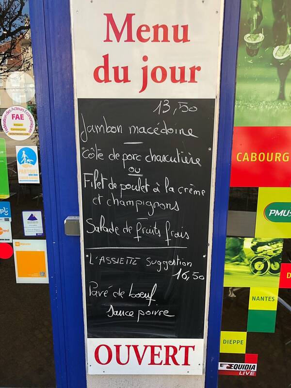 Bar Le Palais accepte les chiens à Montmorillon