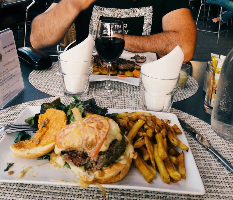 Brasserie Le Charnay accepte les chiens à Charnay-lès-Mâcon