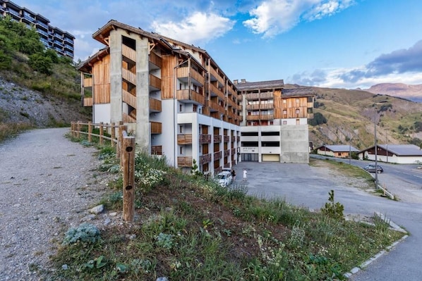 Noemys Le Pra Palier accepte les chiens à Orcieres